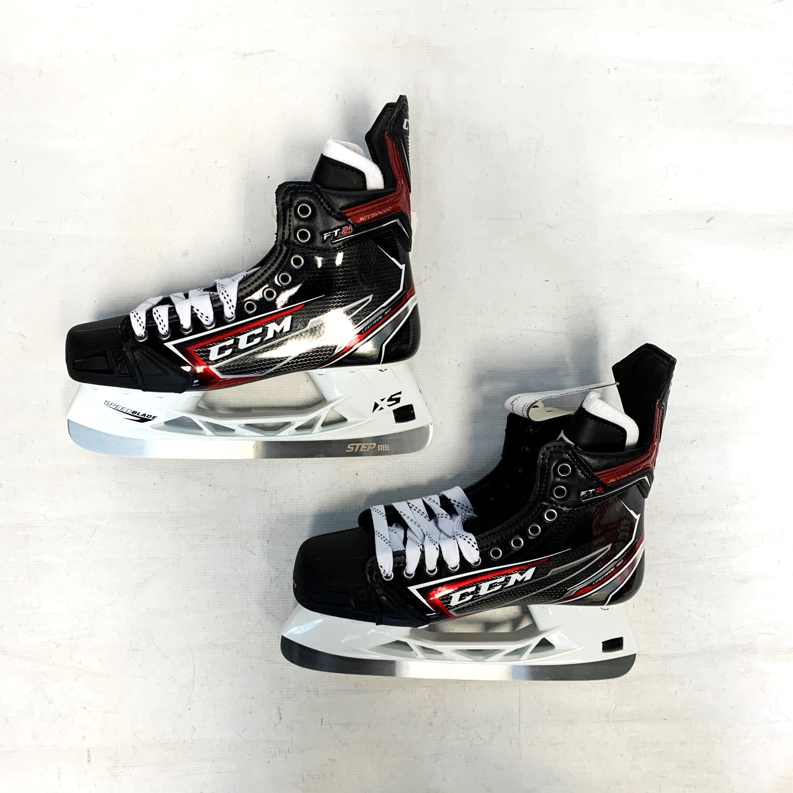 CCM Jetspeed FT2 - Patins de hockey Pro Stock - Taille 9,75D/9,5D